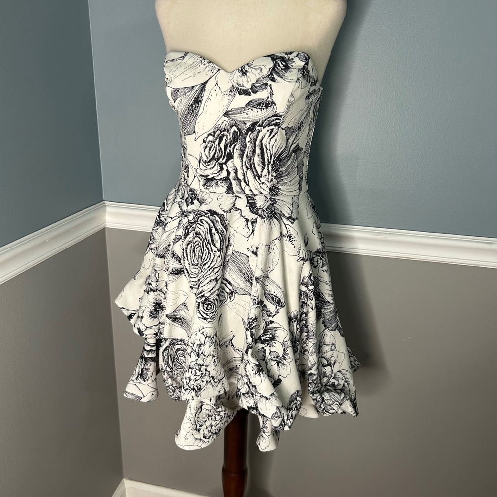 B. Darlin Strapless Floral Sketch Tiered Fit and Flare Dress White Black 7/8